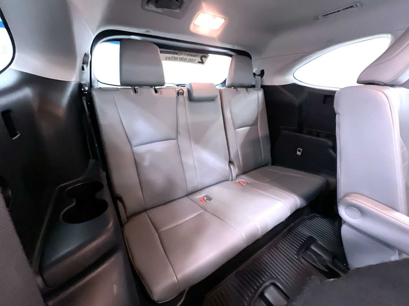 Used 2022 Toyota Highlander XLE AWD/4WD image 42