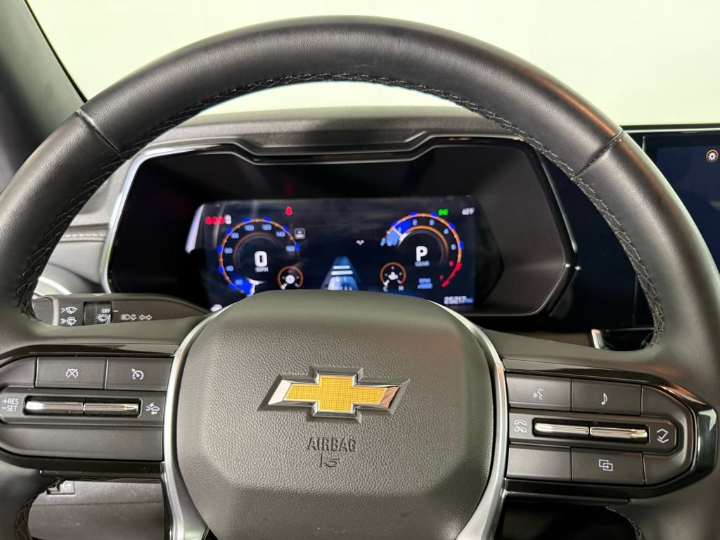 Used 2024 Chevrolet Colorado LT w/ LT Convenience Package RWD image 24