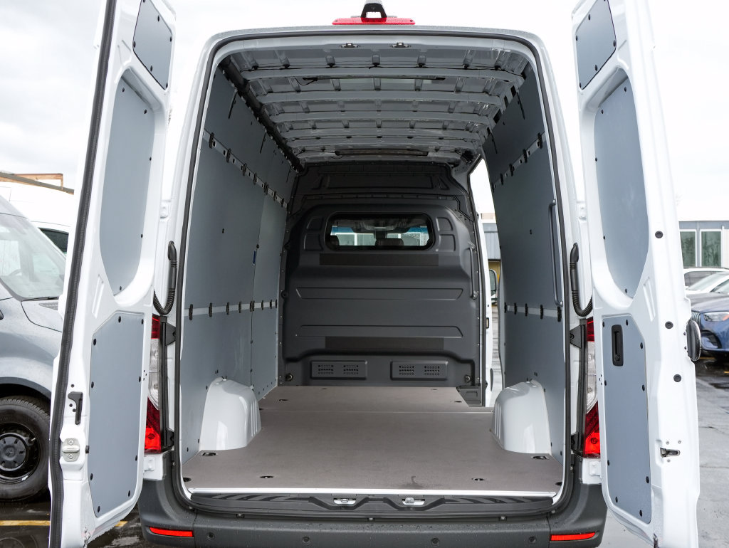 Used 2026 Mercedes-Benz Sprinter 2500 image 5