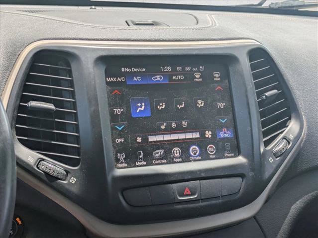 Used 2015 Jeep Cherokee Limited w/ Luxury Group FWD image 15