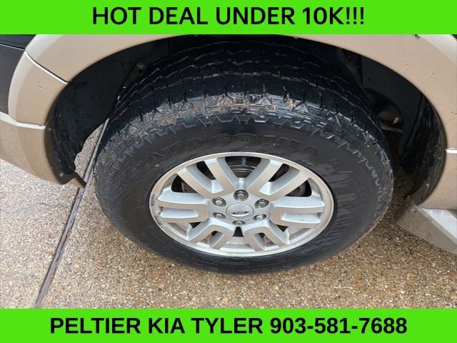 Used 2011 Ford Expedition XLT w/ 202A Rapid Spec Order Code image 4