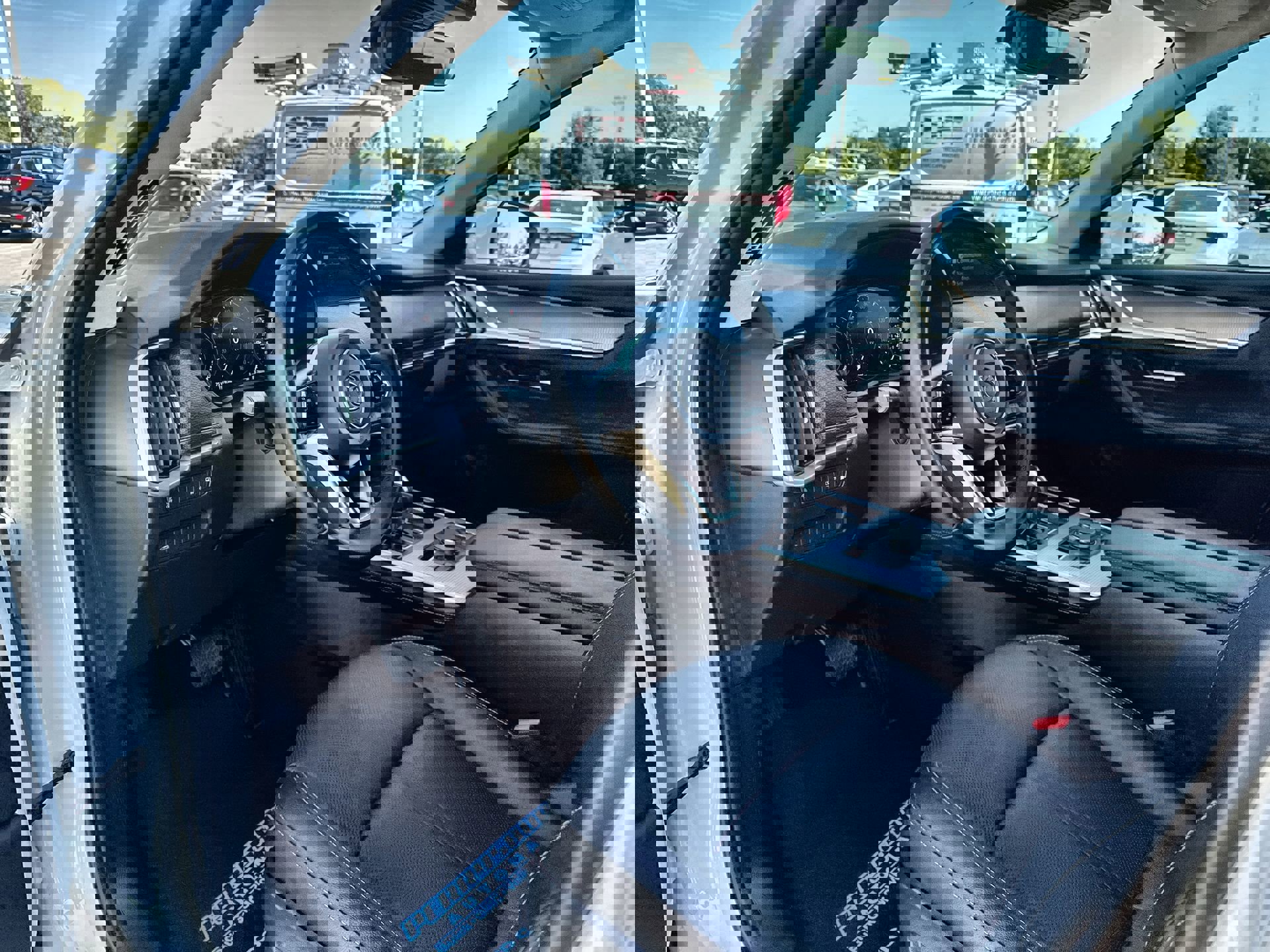 Used 2024 MAZDA CX-90 Plug-In Hybrid w/ Preferred image 10