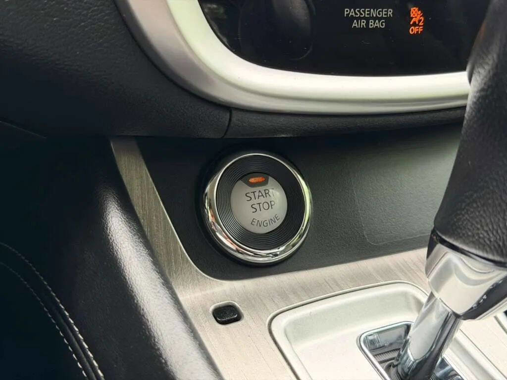 Used 2015 Nissan Murano SV AWD/4WD image 15