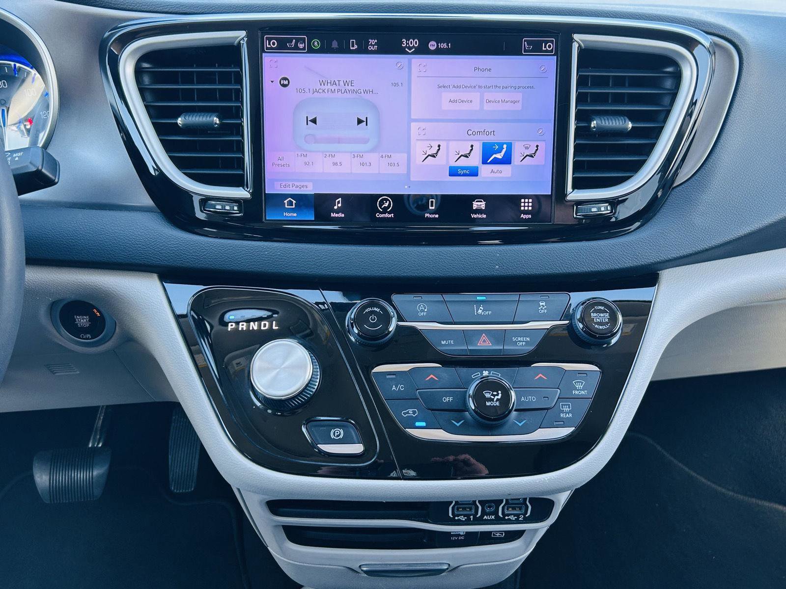 Used 2022 Chrysler Pacifica Touring-L FWD image 19