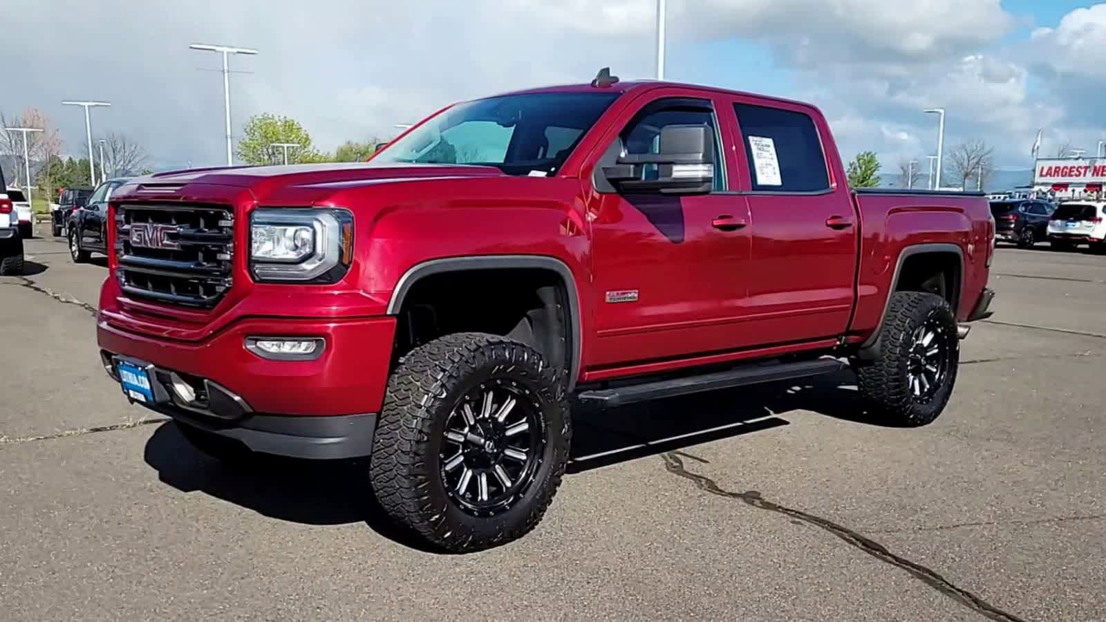 Used 2018 GMC Sierra 1500 SLT w/ All Terrain Package AWD/4WD image 4