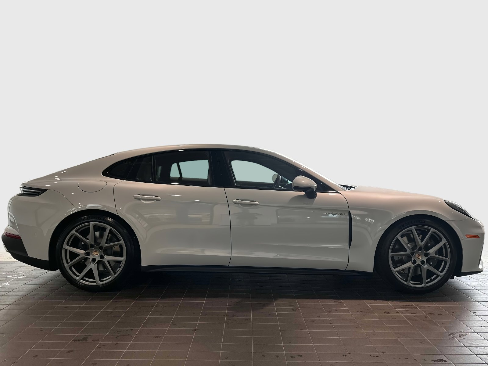 New 2026 Porsche Panamera 4 image 8
