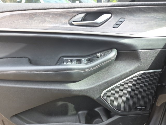 Used 2022 Jeep Grand Cherokee L Limited RWD image 10