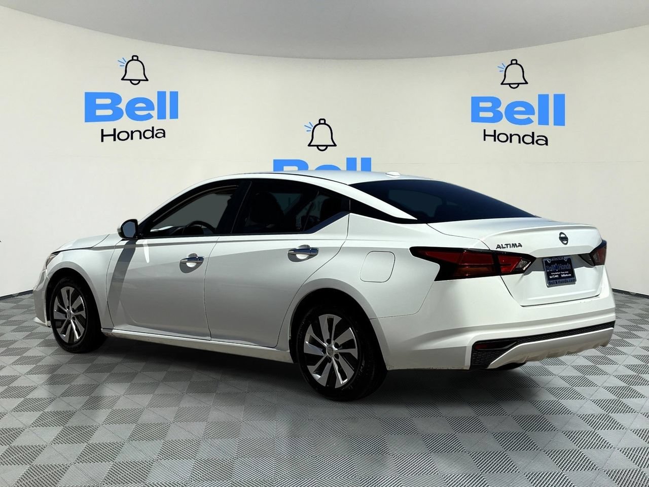 Used 2019 Nissan Altima 2.5 S FWD image 3