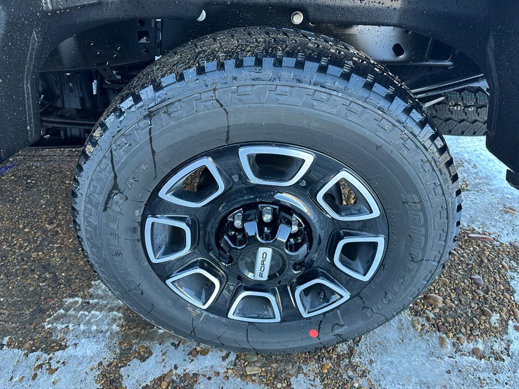 New 2026 Ford F250 Platinum image 39