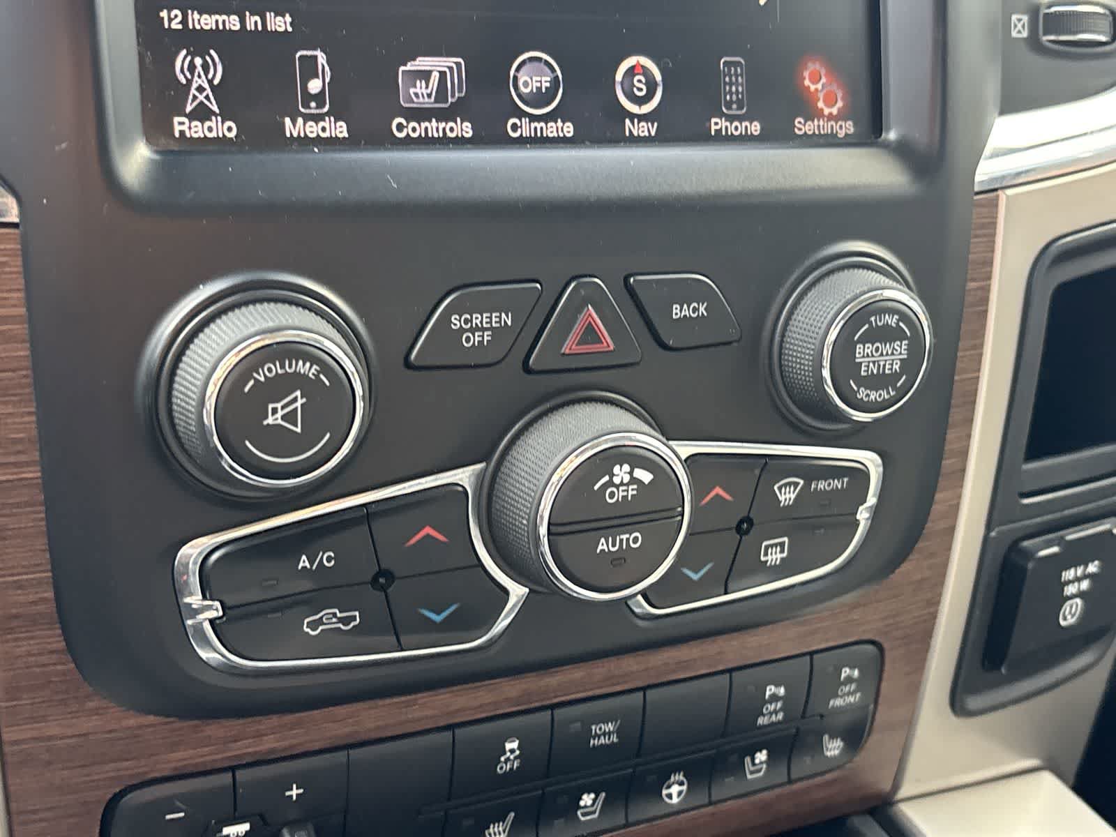 Used 2014 RAM 1500 Laramie w/ Trailer Tow Group AWD/4WD image 25