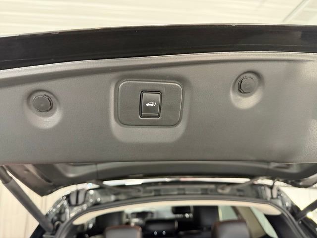 Used 2020 Nissan Pathfinder SL image 10