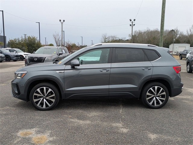 Used 2024 Volkswagen Taos SE image 6