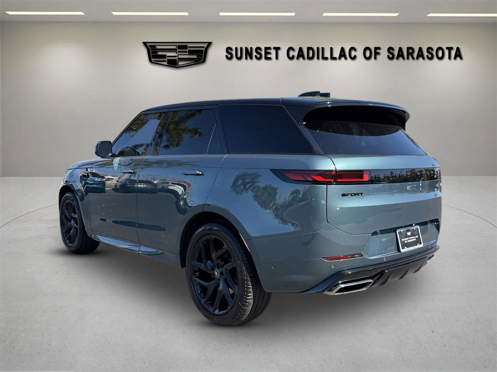 Used 2023 Land Rover Range Rover Sport SE Dynamic image 5