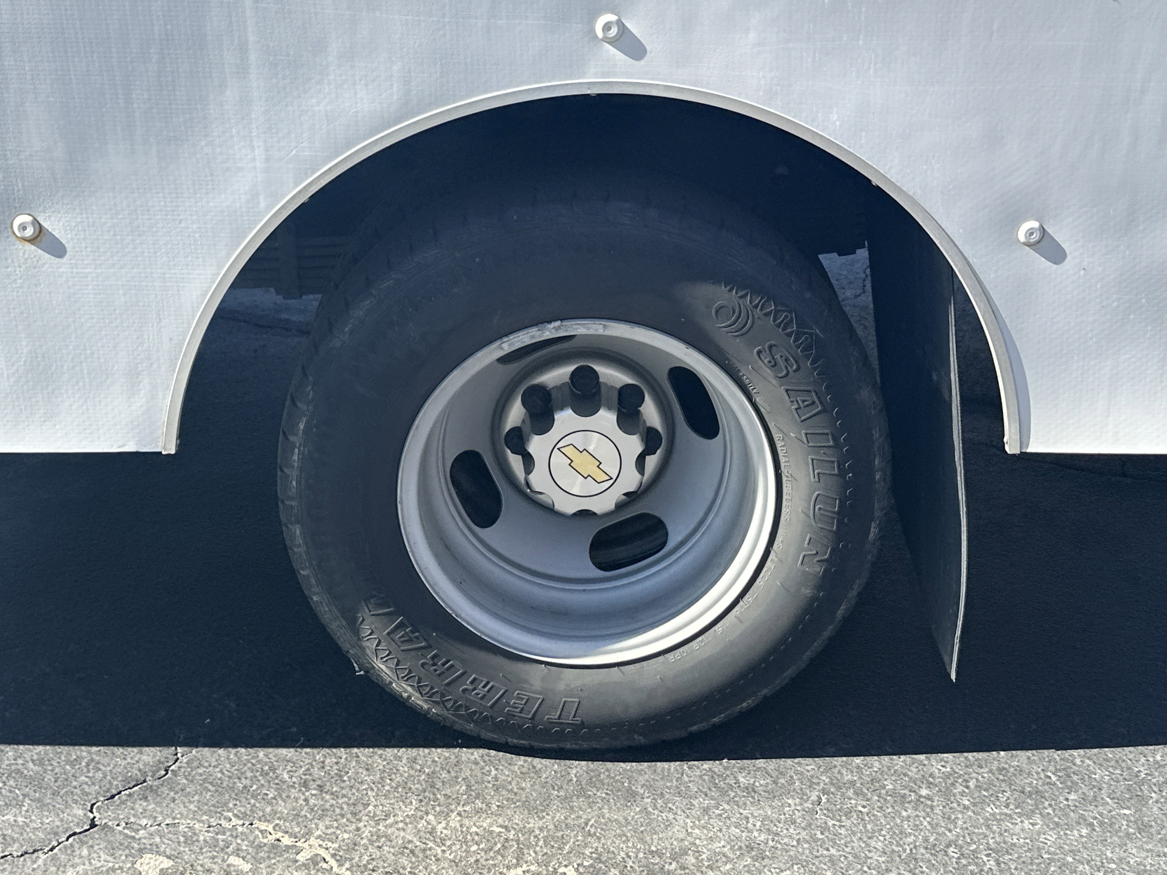 Used 2017 Chevrolet Express 3500 image 16