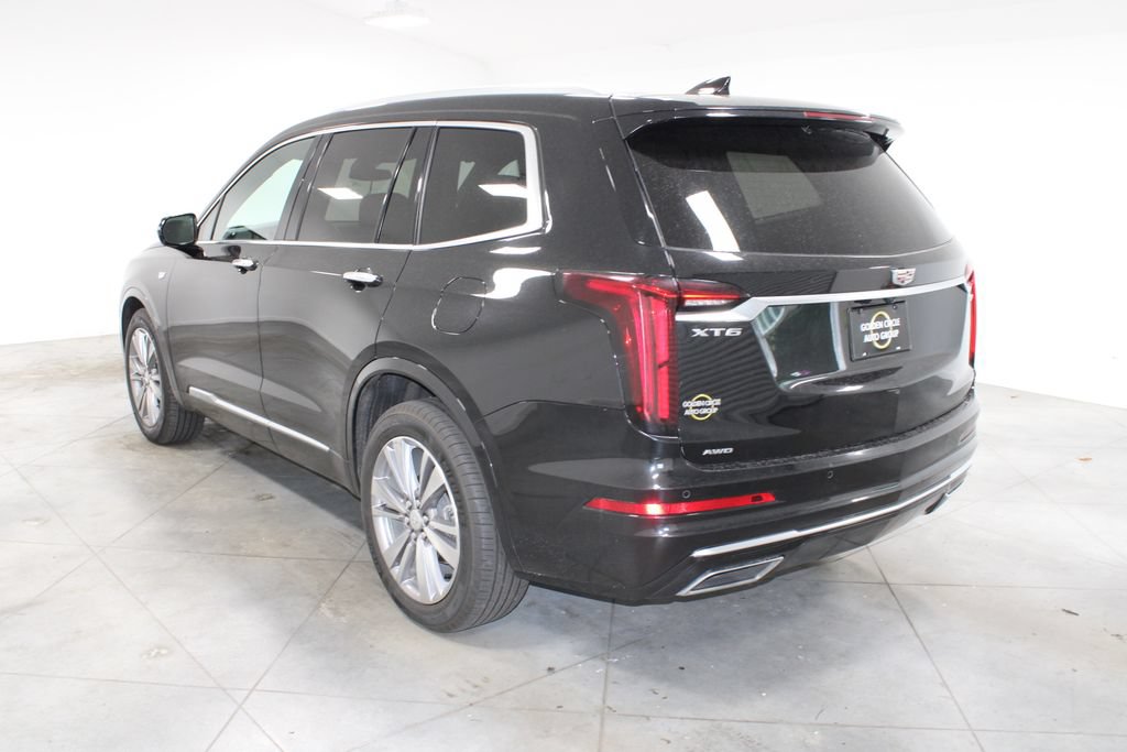 Used 2024 Cadillac XT6 Premium Luxury AWD/4WD image 7