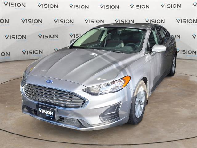 Used 2020 Ford Fusion SE image 1