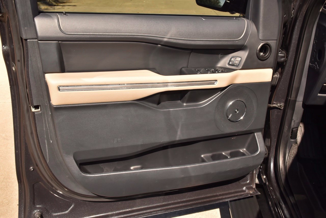 Used 2022 Ford Expedition Limited RWD image 36
