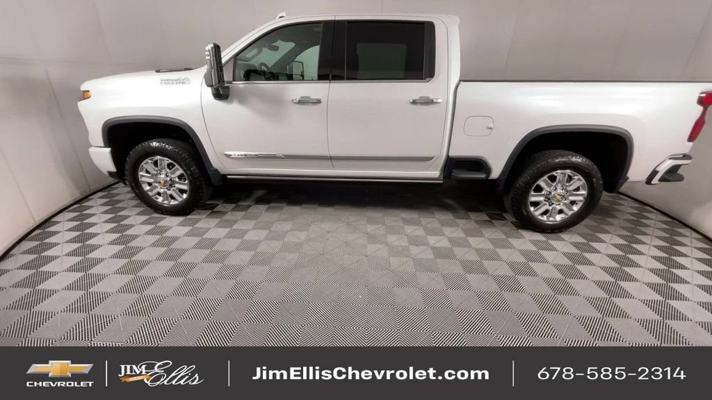 Certified 2024 Chevrolet Silverado 2500 High Country w/ Technology Package image 6