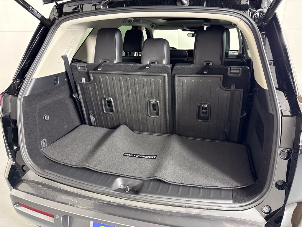 New 2026 Nissan Pathfinder Platinum w/ Cargo Package FWD image 13