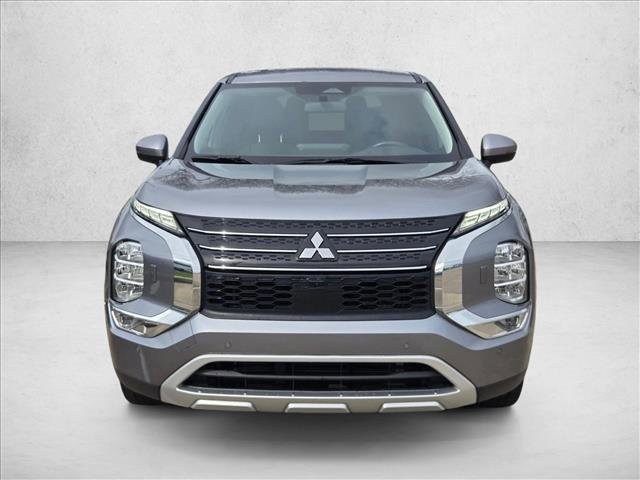 Used 2024 Mitsubishi Outlander SE Black Edition video 2