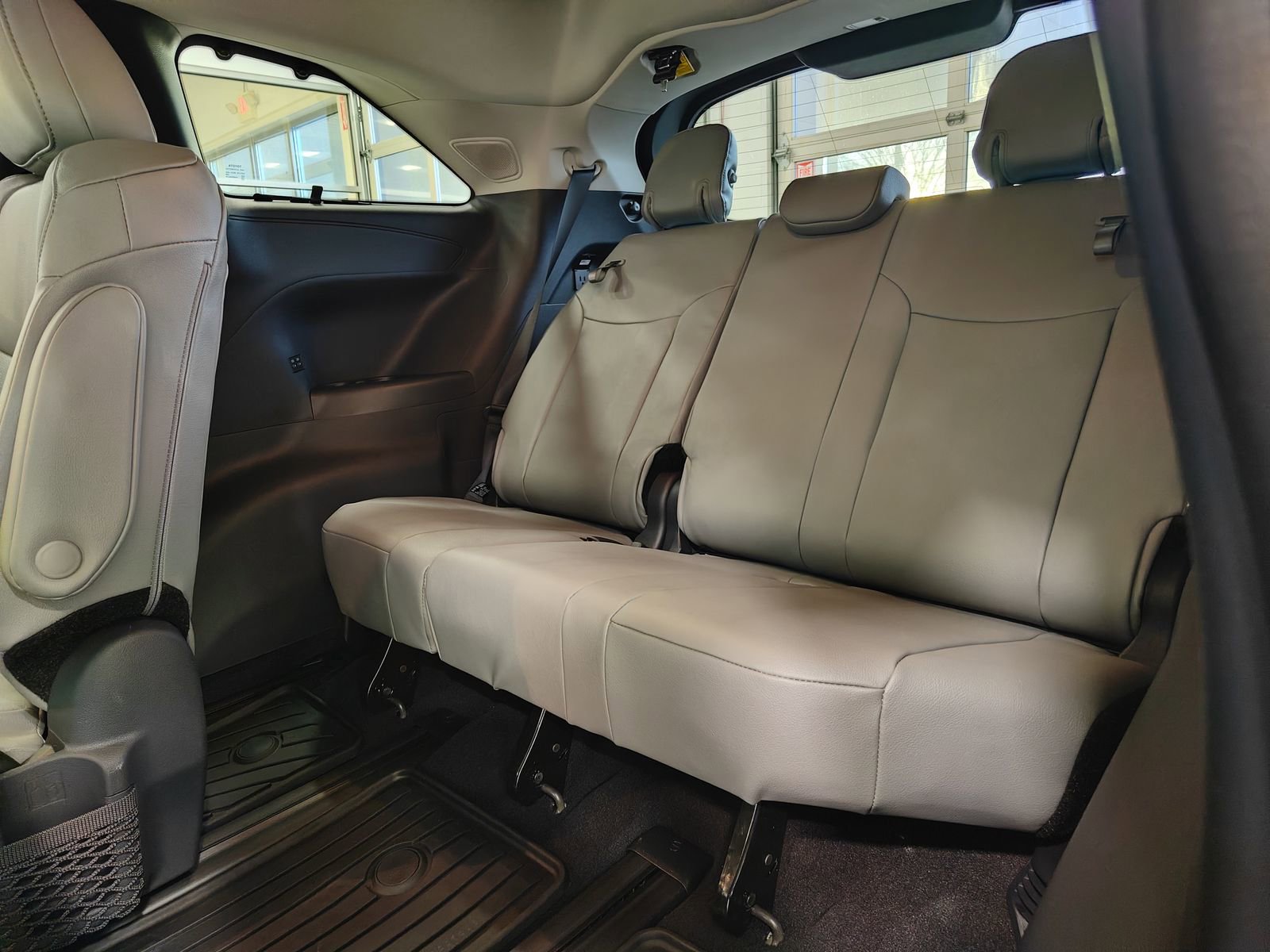 New 2026 Toyota Sienna XLE image 13