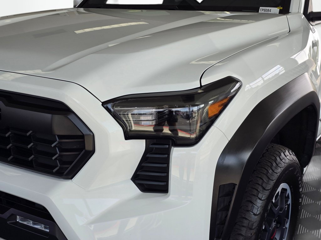 Used 2024 Toyota Tacoma TRD Off-Road AWD/4WD image 10