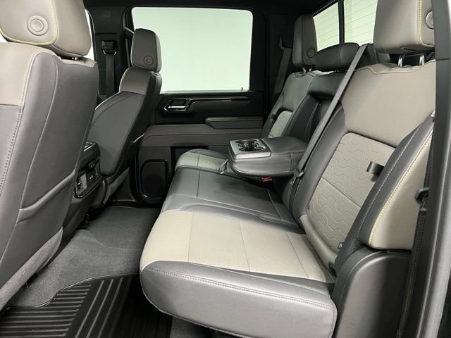 Used 2024 Chevrolet Silverado 2500 ZR2 w/ Technology Package image 50