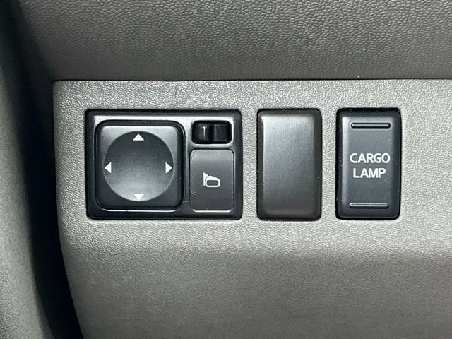 Used 2018 Nissan Frontier SV RWD image 16