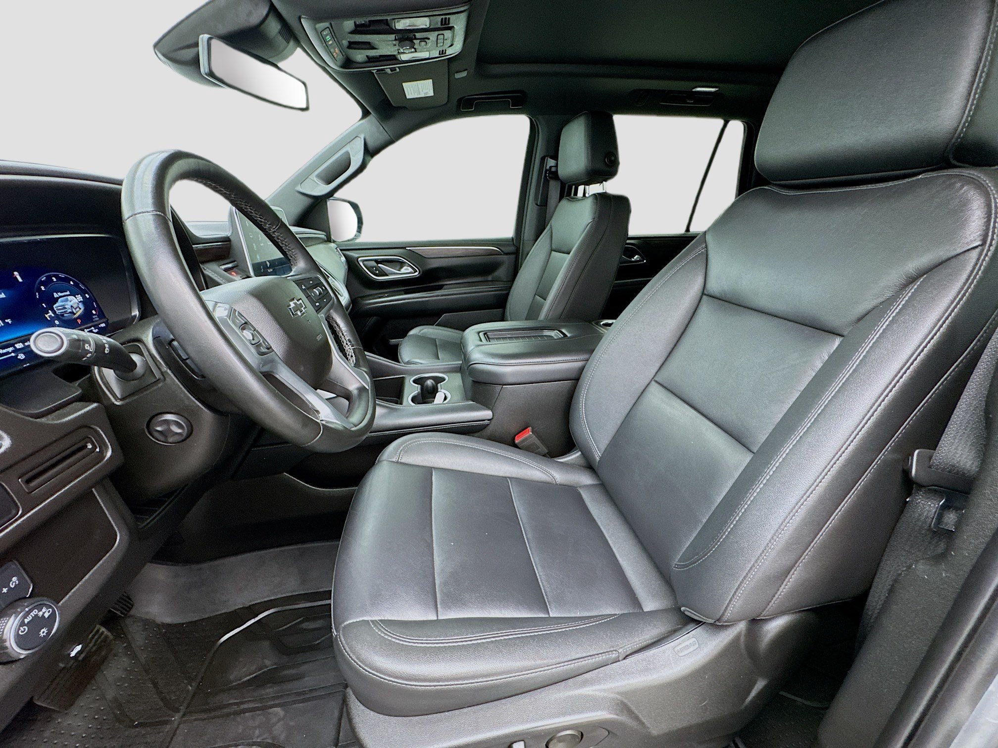 Used 2024 Chevrolet Tahoe Z71 w/ Luxury Package AWD/4WD image 13