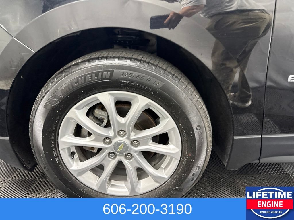 Used 2020 Chevrolet Equinox LT w/ Driver Convenience Package FWD image 16