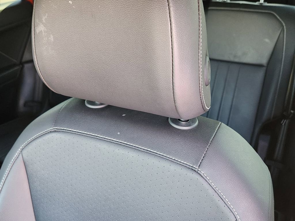 Used 2024 Volkswagen Tiguan SE R-Line image 13