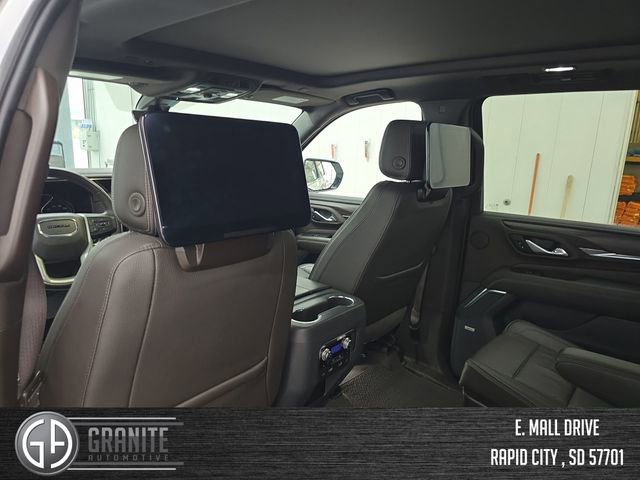 Used 2021 GMC Yukon XL Denali w/ Denali Premium Package image 37
