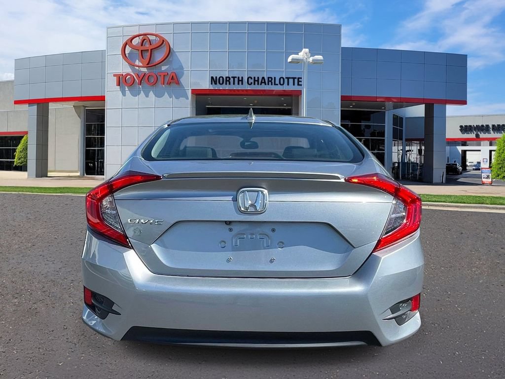 Used 2018 Honda Civic EX-T image 5