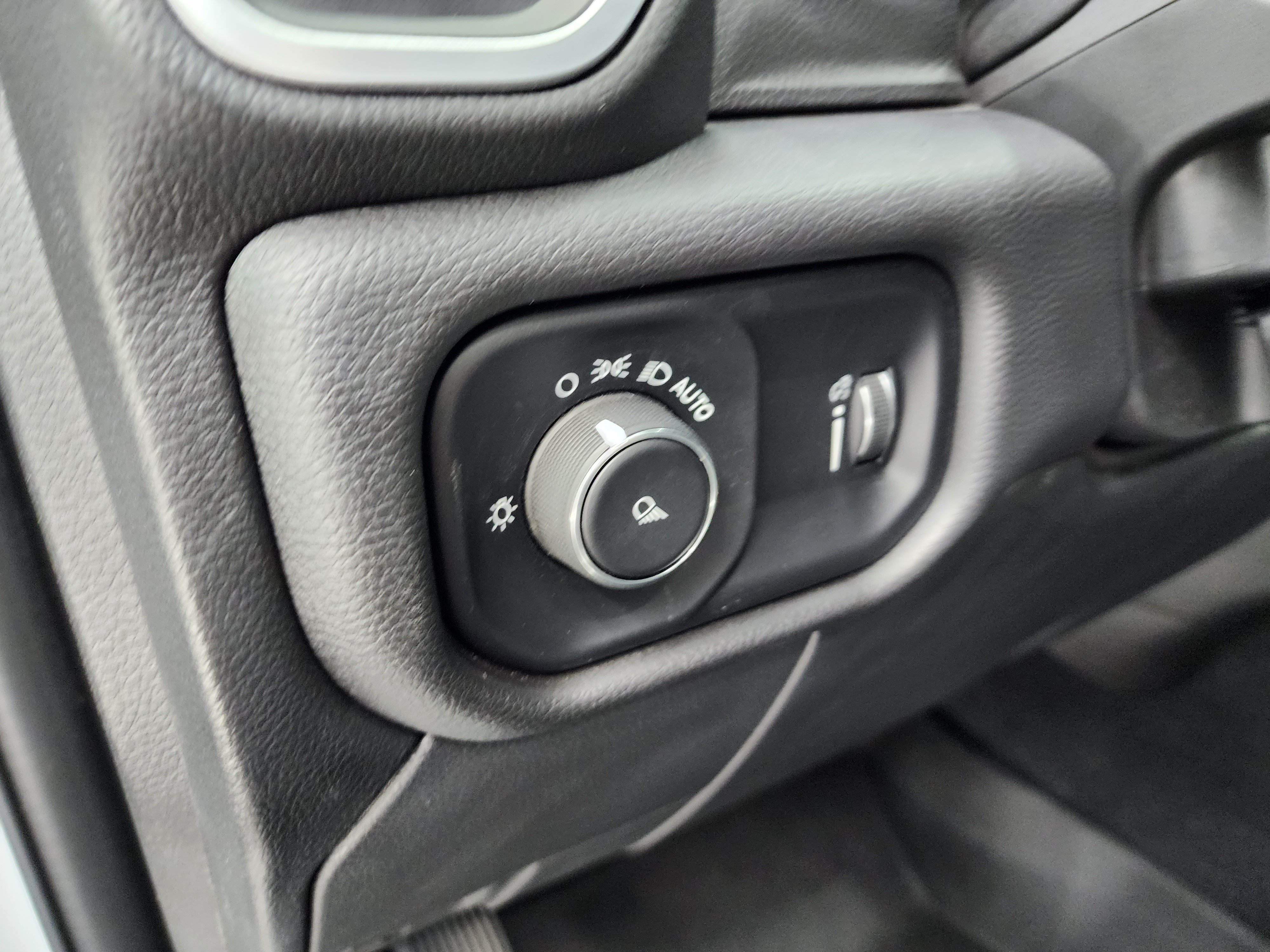 Used 2022 RAM 3500 Big Horn w/ Protection Group AWD/4WD image 37