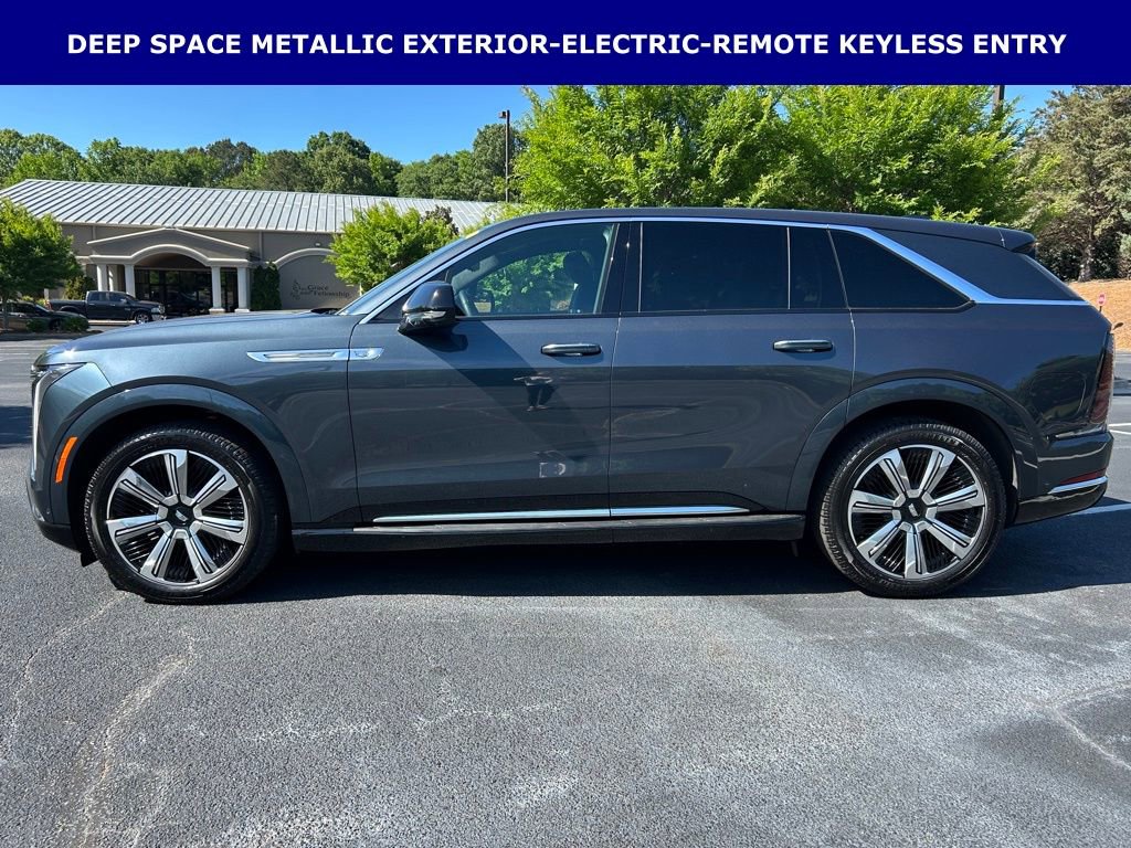Used 2025 Cadillac Escalade IQ Luxury 2 w/ LPO, Premium Carpet Package AWD/4WD image 12