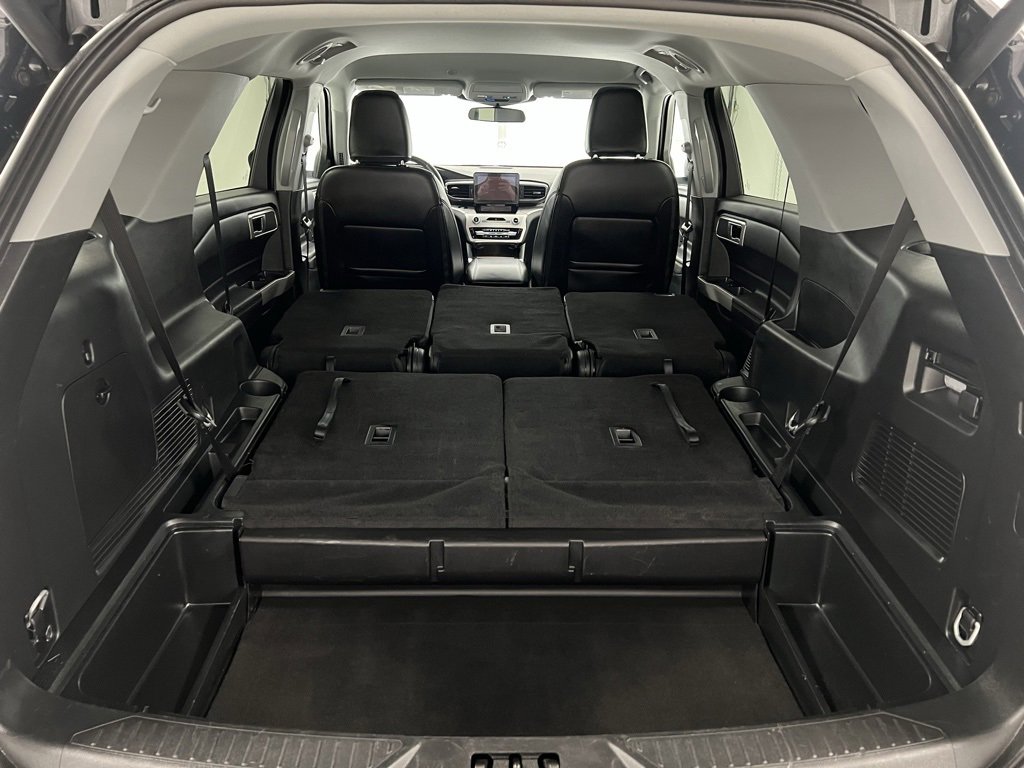 Used 2024 Ford Explorer XLT w/ Equipment Group 202A image 65