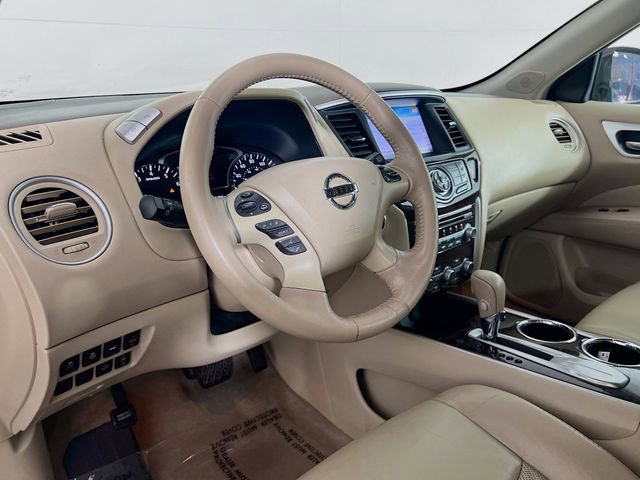 Used 2014 Nissan Pathfinder Platinum image 10