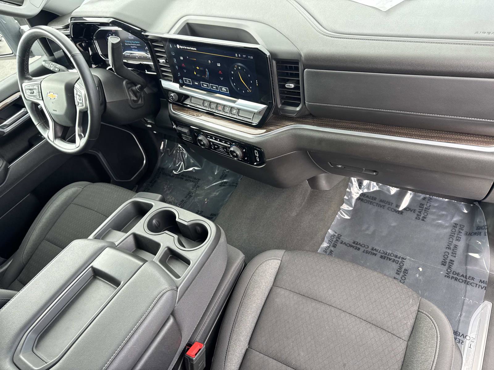 Used 2025 Chevrolet Silverado 2500 LT w/ Convenience Package image 31