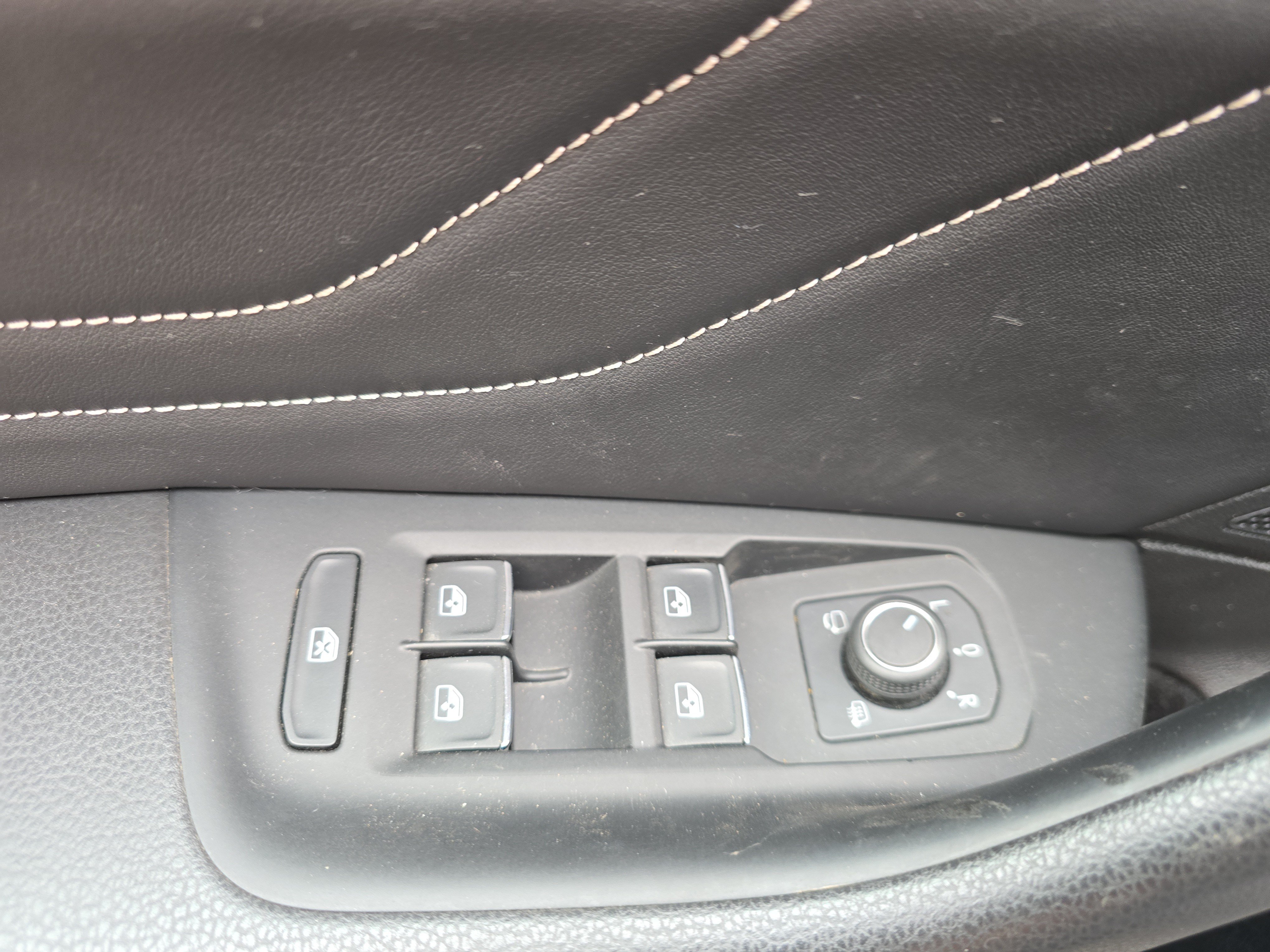 Used 2021 Volkswagen Arteon SEL Premium AWD/4WD image 18