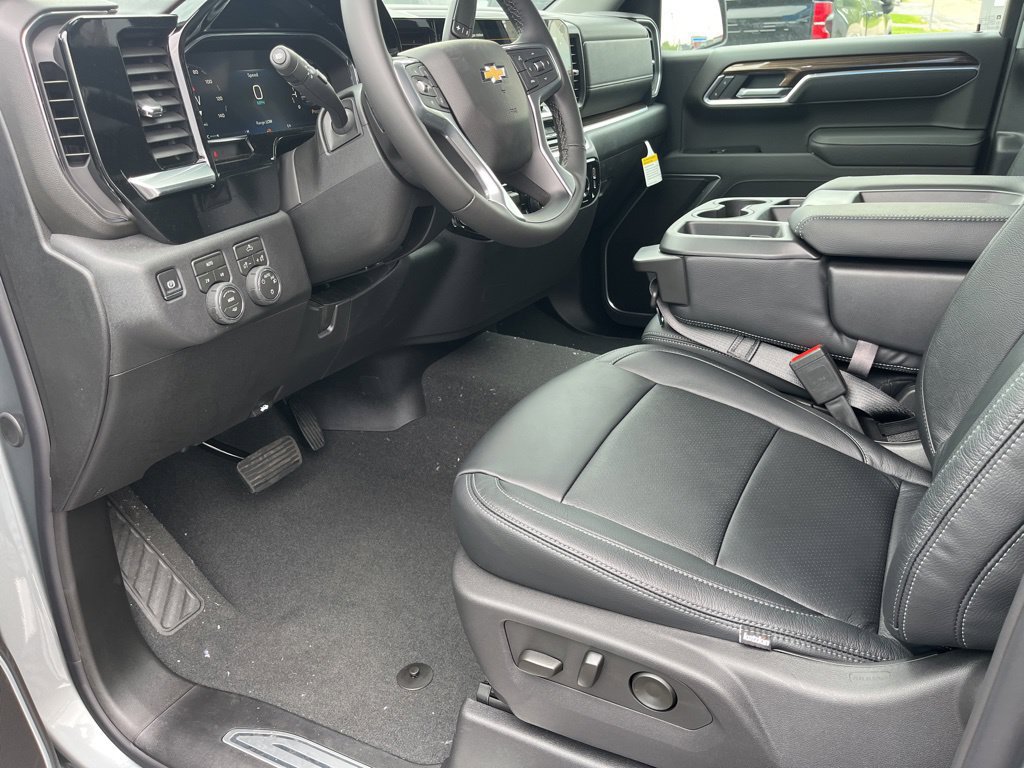 New 2026 Chevrolet Silverado 1500 LT AWD/4WD image 10