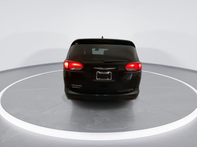 Used 2021 Chrysler Voyager LX w/ Cold Weather Group FWD image 3