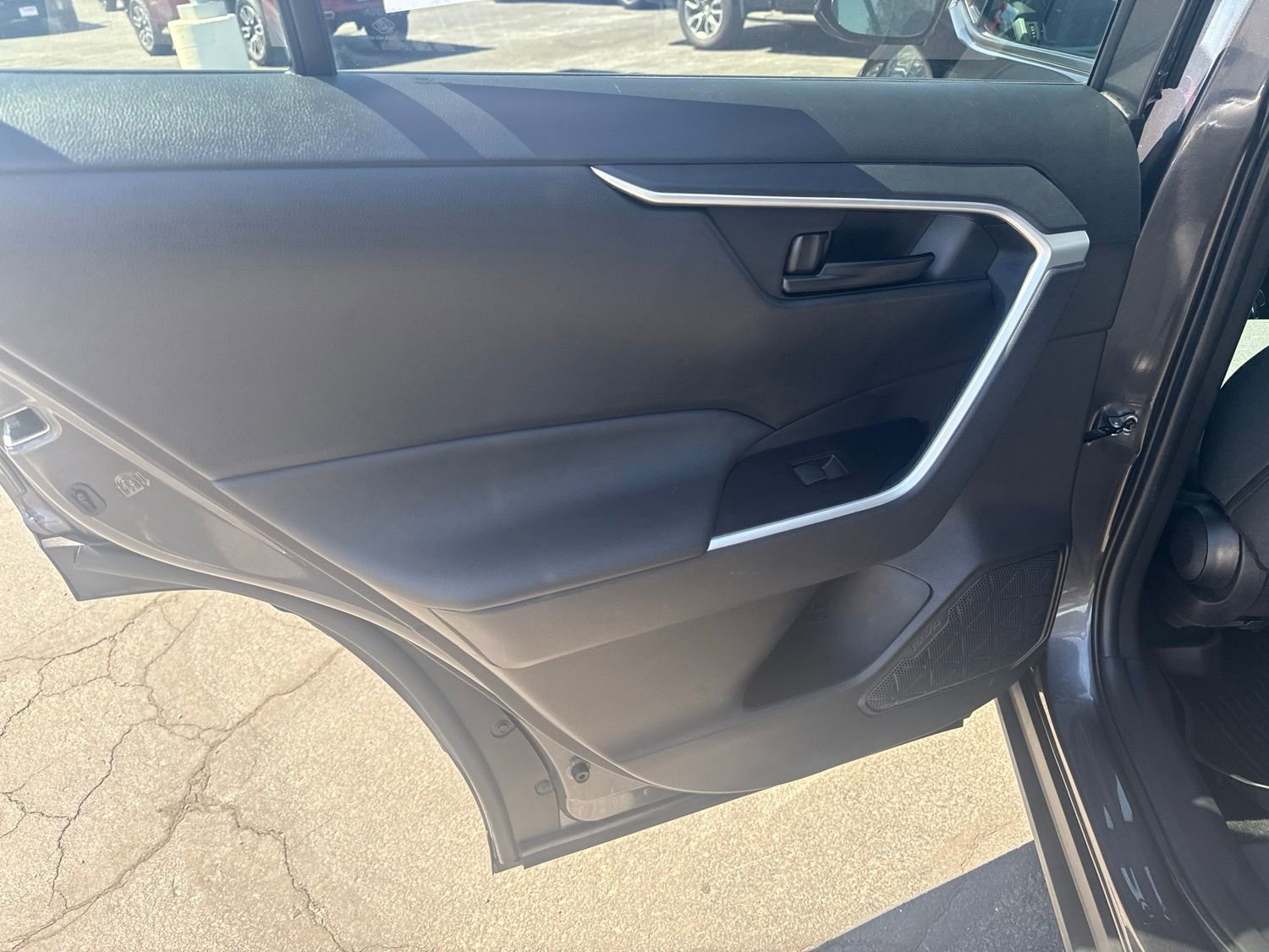Used 2023 Toyota RAV4 LE AWD/4WD image 19
