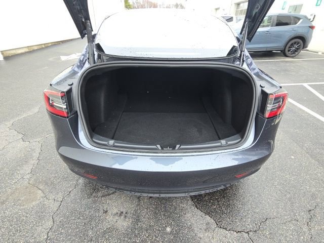 Used 2023 Tesla Model 3 Standard Range image 9