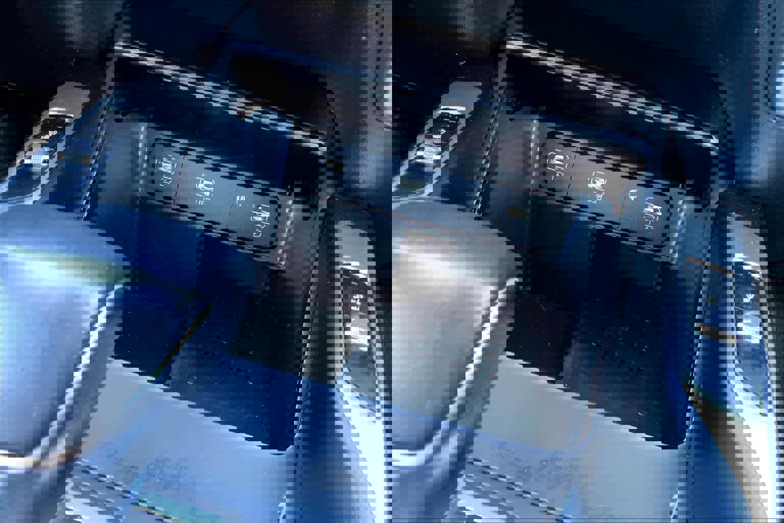 Used 2023 Kia Sorento S w/ Panoramic Sunroof Package image 35