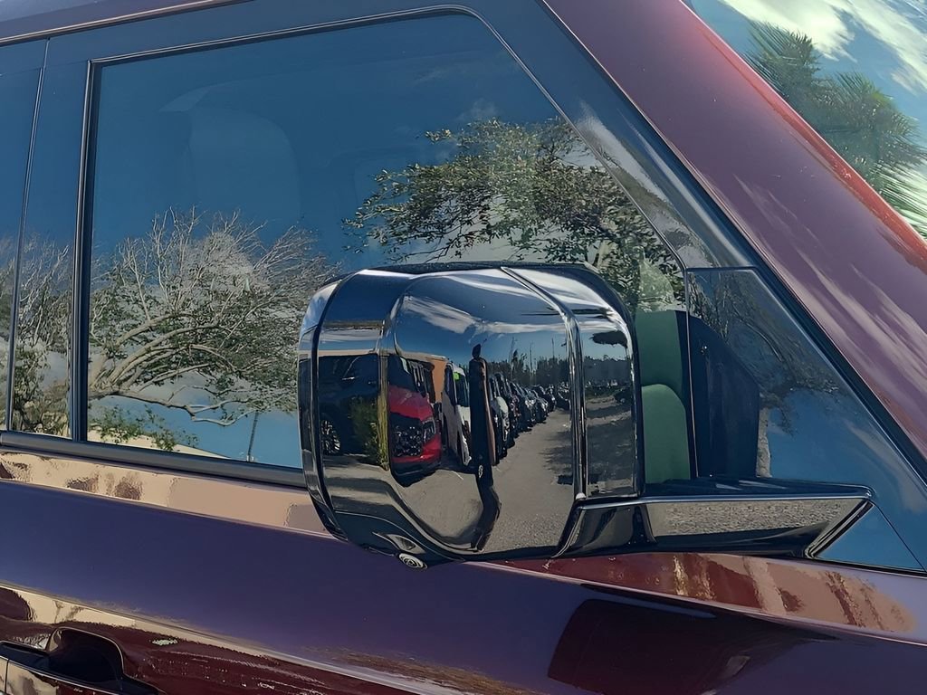 Used 2023 Land Rover Defender 130 First Edition image 18