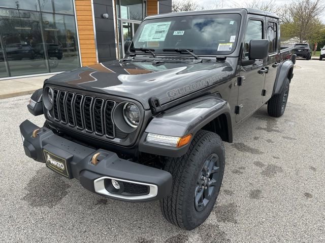 New 2026 Jeep Gladiator Sport AWD/4WD image 2