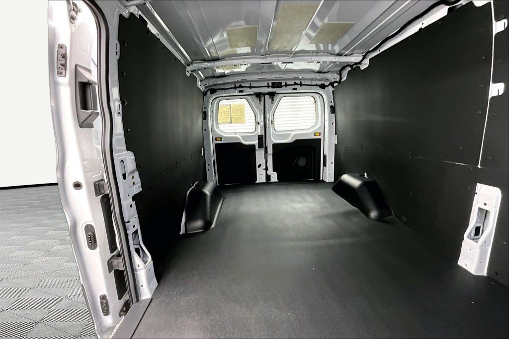 Used 2026 Ford Transit 250 Low Roof w/ Load Area Protection Package RWD image 28