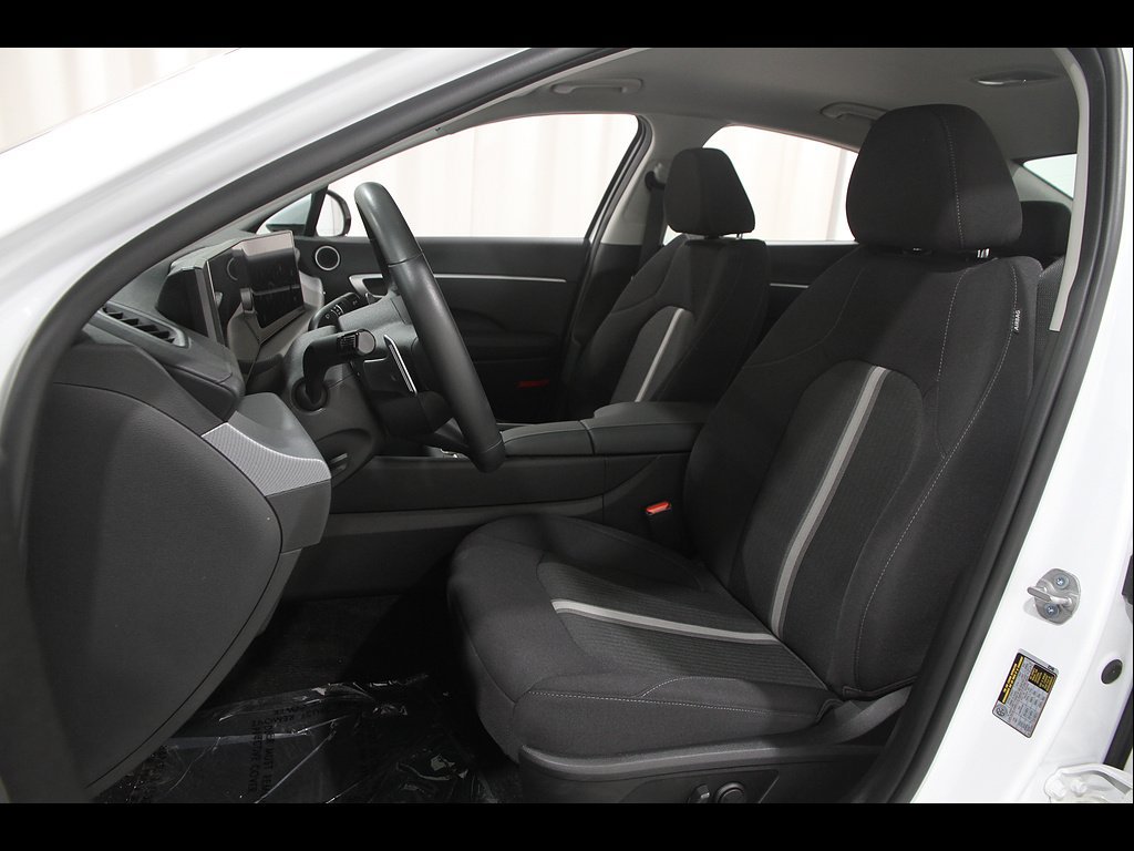 Certified 2026 Hyundai Sonata SEL FWD image 5