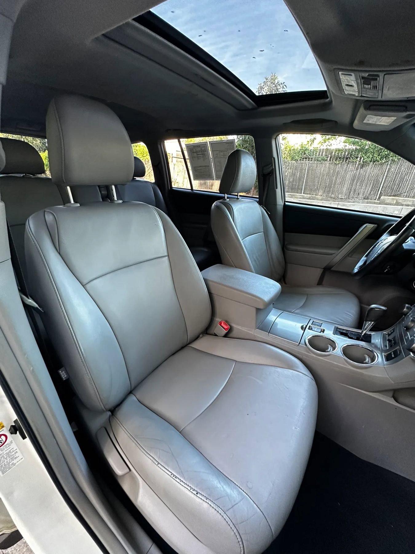 Used 2013 Toyota Highlander SE FWD image 26