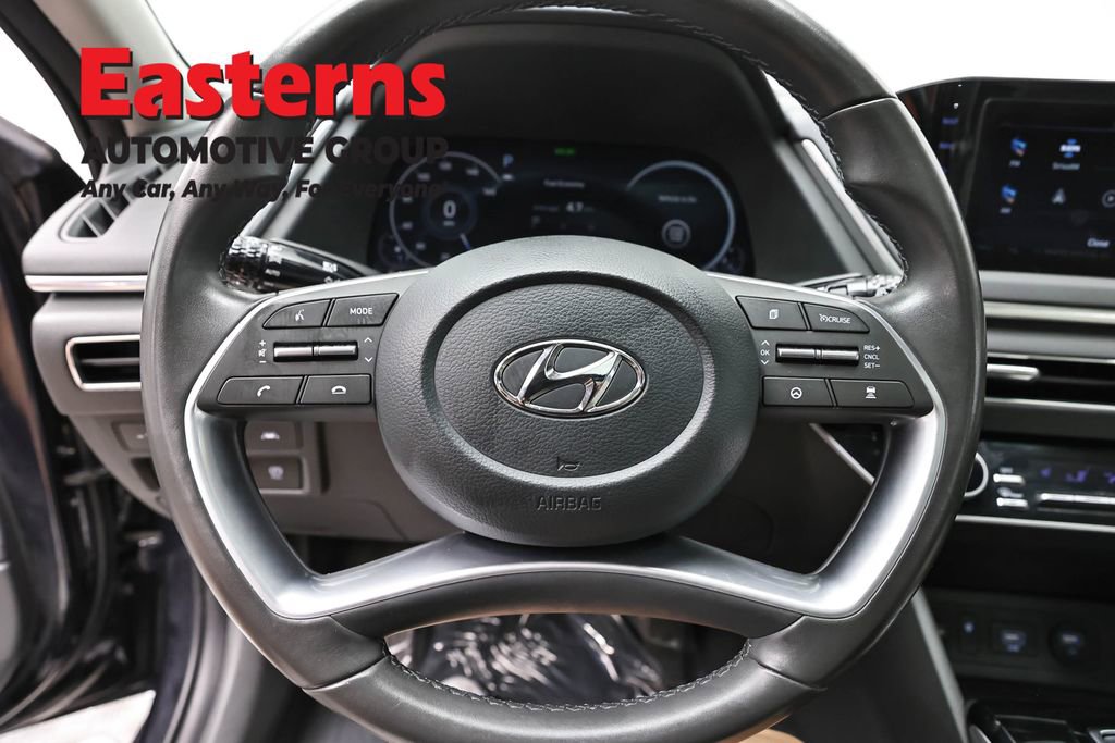 Used 2023 Hyundai Sonata SEL w/ Convenience Package FWD image 10